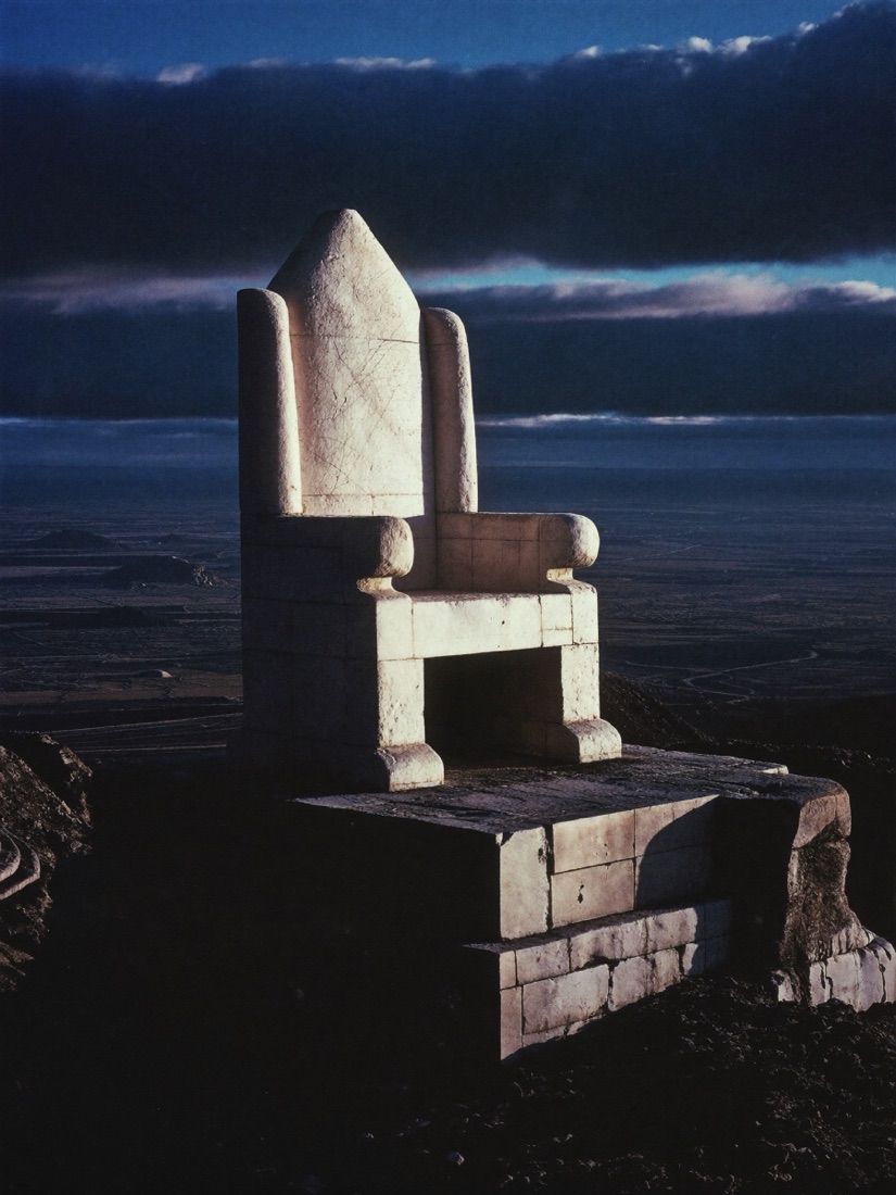Cover of Revelation 20 and the Reign of Christ